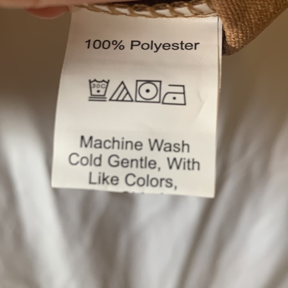 Women’s tulip sleeve blouse - Picture 3 of 4